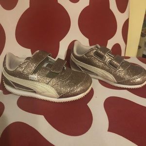 Iconic  PUMA kids' shoe-gold glitter